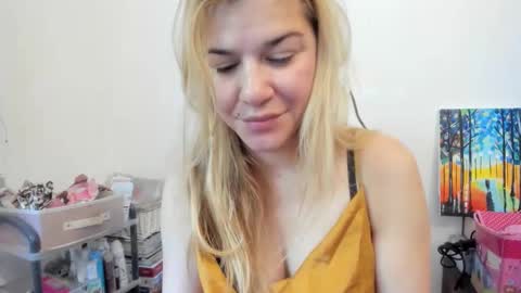 MIA online show from October 2025 08:29:02 AM