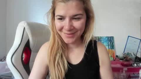 MIA online show from October 2025 09:33:01 AM