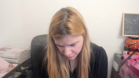 MIA online show from April 2026 08:40:01 PM