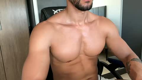 Snapshot of artvillasboas chatting on December 2024 07:32:01 PM Arthur Villasboas online show from December 2024 07:32:01 PM