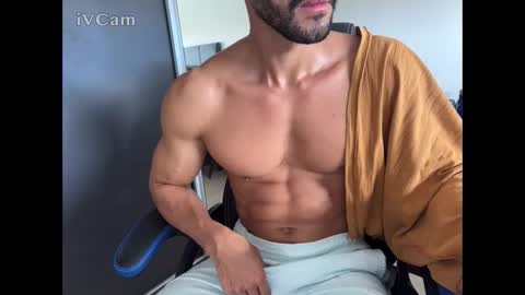 Snapshot of artvillasboas chatting on February 2025 02:15:02 PM Arthur Villasboas online show from February 2025 02:15:02 PM