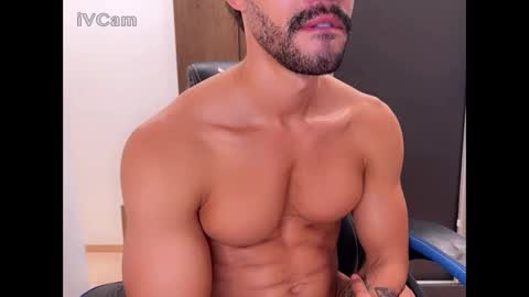 Snapshot of artvillasboas chatting on October 2025 01:42:02 AM Arthur Villasboas online show from October 2025 01:42:02 AM