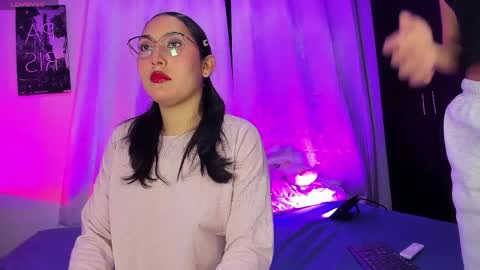 Ariana and Kelsieh online show from April 2026 01:05:02 AM