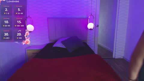 sofia online show from November 2025 07:05:02 PM