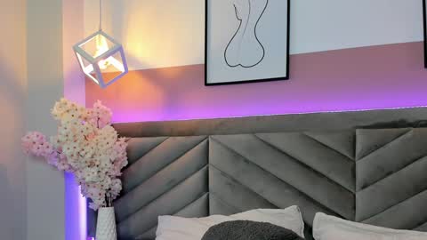 Snapshot of ary_thompson_ chatting on January 2025 08:15:02 PM ARY THOMPSON online show from January 2025 08:15:02 PM