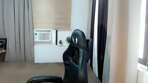 Snapshot of arya_lightning chatting on March 2026 04:18:01 AM ARYA online show from March 2026 04:18:01 AM