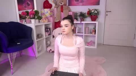 Aria online show from October 2025 09:37:01 AM
