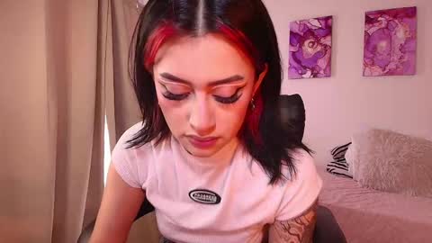 Snapshot of arye_lle chatting on November 2025 08:22:02 PM arye_lle online show from November 2025 08:22:02 PM