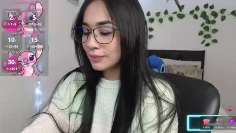 Asena online show from November 2025 07:01:02 PM