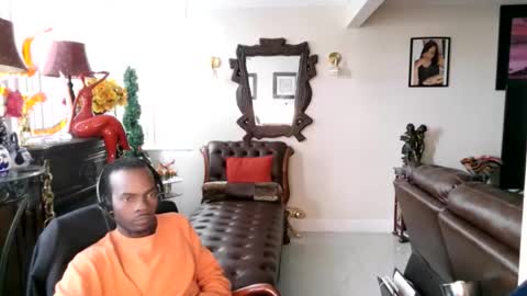 MrJ online show from November 2025 07:27:01 PM