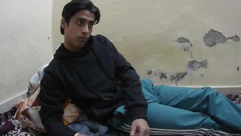 ash2730 online show from November 2025 04:19:02 PM