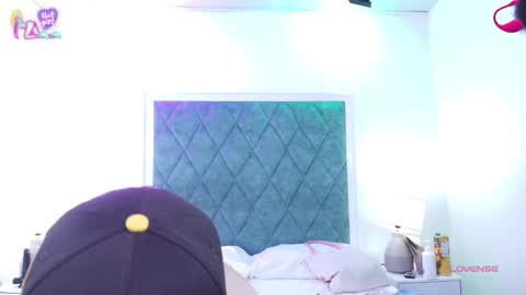 Snapshot of asha_zuri_and_adam chatting on January 2026 12:32:02 PM asha_zuri_and_adam online show from January 2026 12:32:02 PM