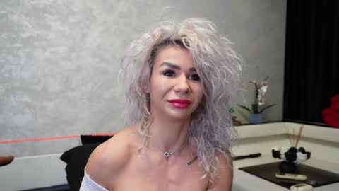 Snapshot of ashadevon_fit chatting on January 2025 02:04:01 AM Asha online show from January 2025 02:04:01 AM