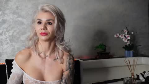 Snapshot of ashadevon_fit chatting on February 2025 12:49:01 AM Asha online show from February 2025 12:49:01 AM