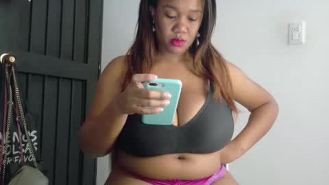 Snapshot of ashanty_1012 chatting on October 2025 05:00:01 PM ashanty_1012 online show from October 2025 05:00:01 PM