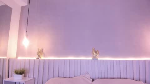 I am Ashley online show from October 2025 07:16:01 PM