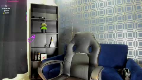   Asher  online show from May 2026 07:45:02 PM