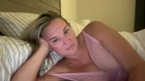 Snapshot of ashlarising chatting on November 2025 01:41:01 AM ashlarising online show from November 2025 01:41:01 AM