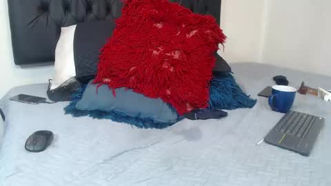 ashleey_thompson online show from April 2026 10:45:02 PM