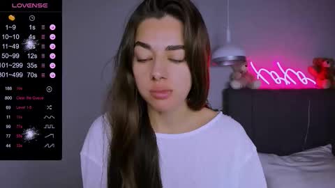 Ashley online show from November 2025 05:45:02 PM