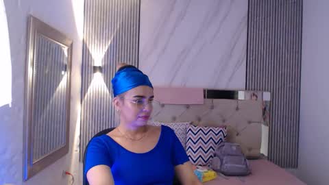 ashley__tylor online show from February 2026 01:18:02 AM