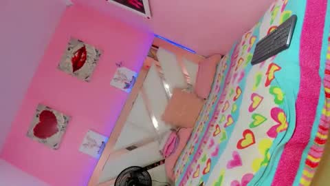 ashley_alexa online show from December 2025 09:05:01 AM