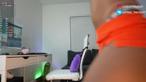 Snapshot of ashley_benson1 chatting on January 2025 02:40:01 AM ashley online show from January 2025 02:40:01 AM