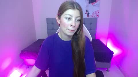 Snapshot of ashley_benson_x chatting on February 2026 06:59:02 PM Ashley online show from February 2026 06:59:02 PM