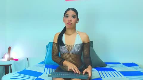 Snapshot of ashley_blazze chatting on June 2026 11:32:01 AM Ashley Blazze online show from June 2026 11:32:01 AM