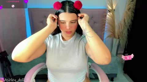 Snapshot of ashley_dolll chatting on May 2026 10:59:01 PM Ashley online show from May 2026 10:59:01 PM