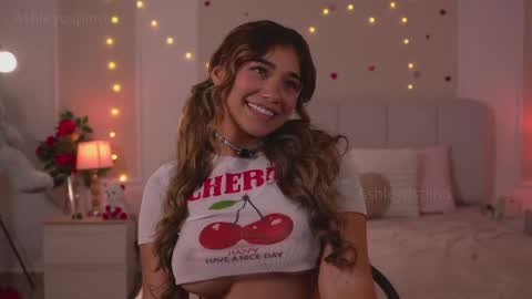  Ashley  online show from May 2026 11:32:01 PM