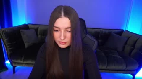 ashleybaee online show from October 2025 01:14:01 PM