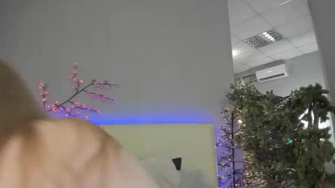 AshleyJonse online show from April 2026 05:16:01 AM