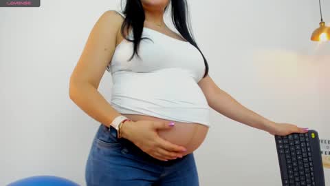 Ashley knight online show from December 2024 10:01:02 PM