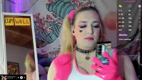 Snapshot of ashleyqt_aus chatting on October 2025 07:16:01 AM AshleyQT online show from October 2025 07:16:01 AM