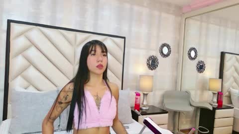 AshleyRoberh online show from April 2026 07:23:01 PM