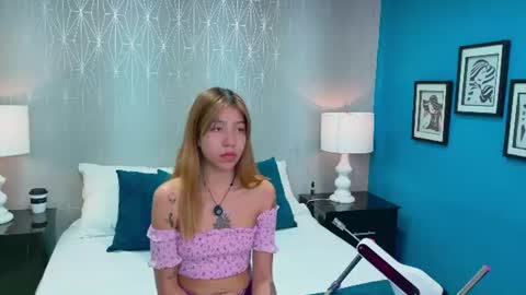 Snapshot of ashleyroberh chatting on August 2026 03:21:02 AM AshleyRoberh online show from August 2026 03:21:02 AM