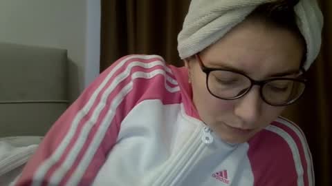 Ashley online show from December 2025 09:14:01 AM