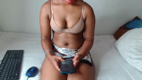 ashleyt255 online show from November 2025 06:53:01 PM