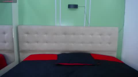 AshleyThompsonn online show from February 2025 12:03:02 PM