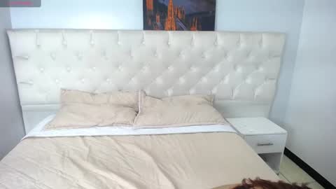 AshleyThompsonn online show from March 2025 06:26:02 PM