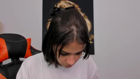    online show from December 2024 06:45:02 PM