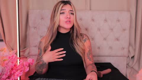 Snapshot of ashleyvalirya chatting on January 2025 10:27:02 AM Ashley Lauren online show from January 2025 10:27:02 AM