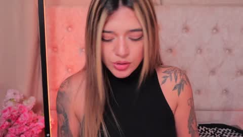 Snapshot of ashleyvalirya chatting on January 2025 07:07:02 AM Ashley Lauren online show from January 2025 07:07:02 AM