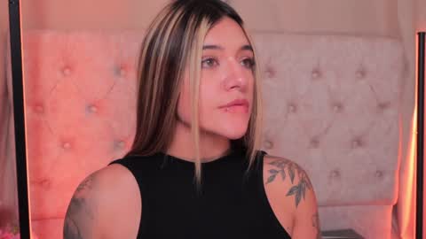 Snapshot of ashleyvalirya chatting on January 2025 10:10:01 AM Ashley Lauren online show from January 2025 10:10:01 AM