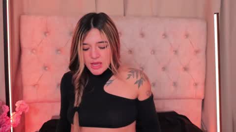 Snapshot of ashleyvalirya chatting on February 2025 10:15:02 AM Ashley Lauren online show from February 2025 10:15:02 AM