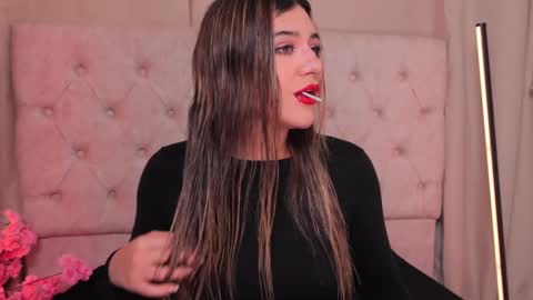 Snapshot of ashleyvalirya chatting on February 2025 04:04:02 AM Ashley Lauren online show from February 2025 04:04:02 AM