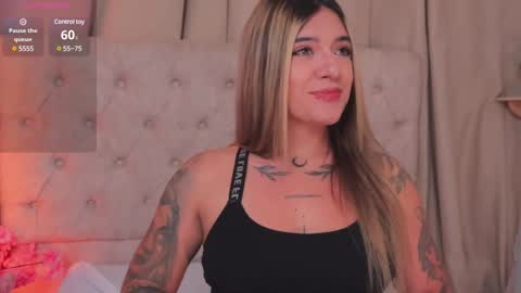 Snapshot of ashleyvalirya chatting on March 2025 03:52:02 AM Ashley Lauren online show from March 2025 03:52:02 AM