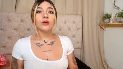 Snapshot of ashleyvalirya chatting on March 2025 04:13:01 AM Ashley Lauren online show from March 2025 04:13:01 AM