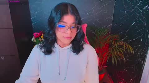 Ashleyy18   online show from October 2025 02:08:01 AM